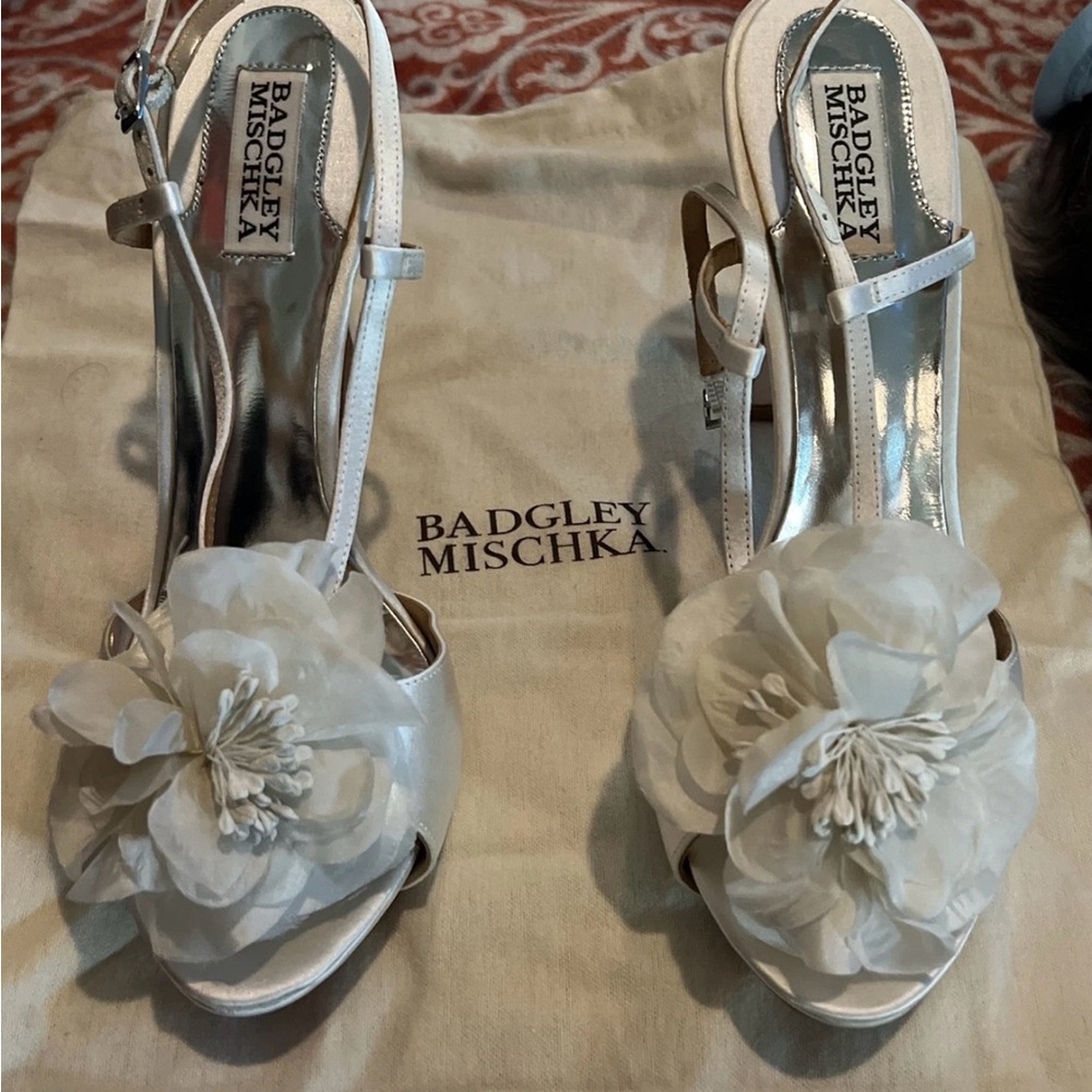 Badgley Mischka White Floral Heels